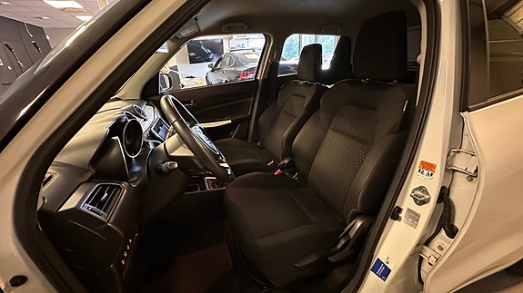 Suzuki Swift 11 of 24