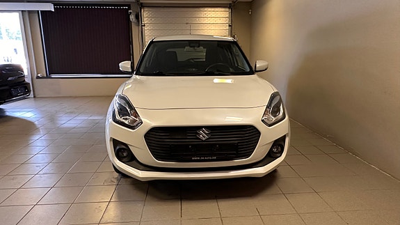 Suzuki Swift 2 of 24