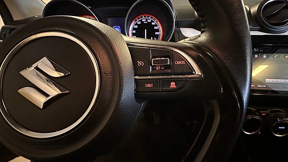 Suzuki Swift 16 of 24