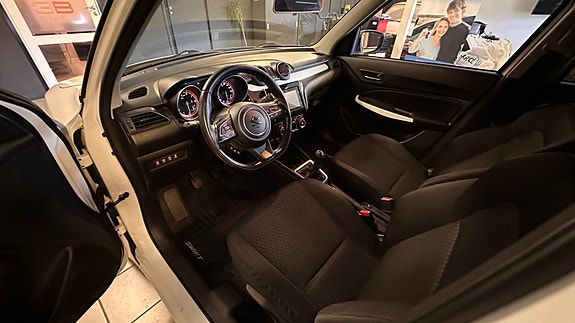 Suzuki Swift 10 of 24
