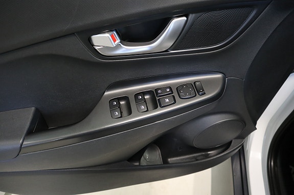 Hyundai Kona 10 of 21