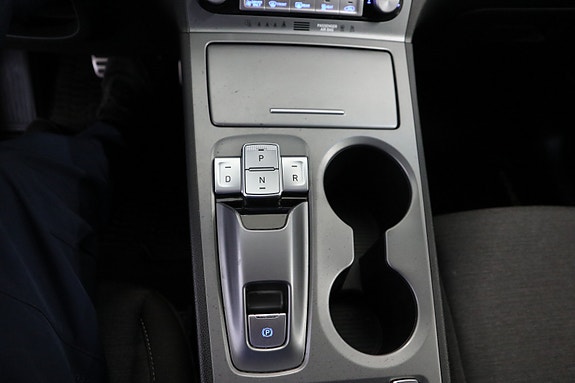 Hyundai Kona 11 of 21