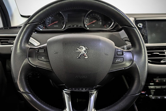 Peugeot 208 12 of 25