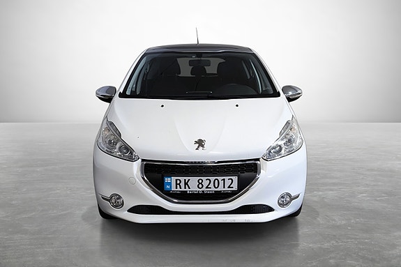 Peugeot 208 3 of 25