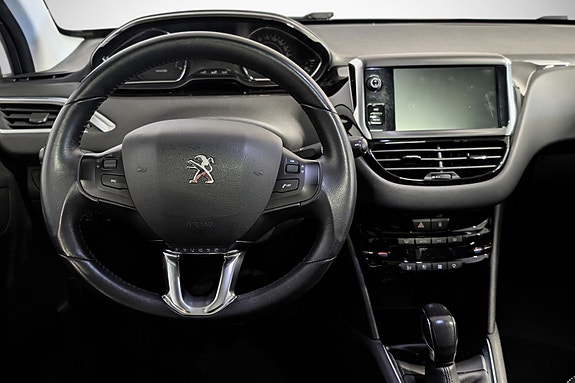 Peugeot 208 11 of 25