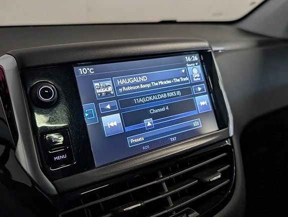 Peugeot 208 14 of 25