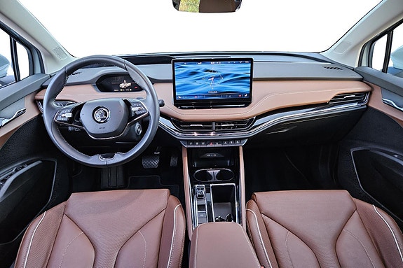 Skoda Enyaq 7 of 30