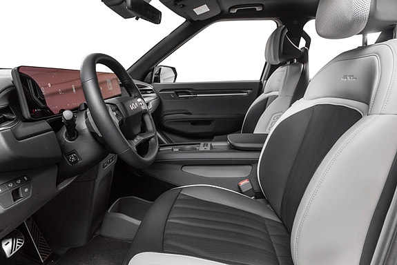Kia EV9 11 of 30