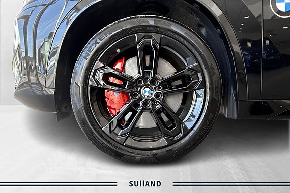 BMW iX1 20 of 22