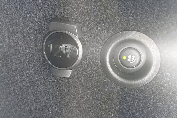 BMW iX1 22 of 22