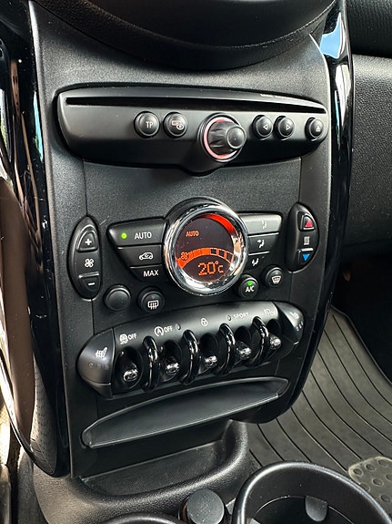 MINI Countryman Cooper D 6 of 10