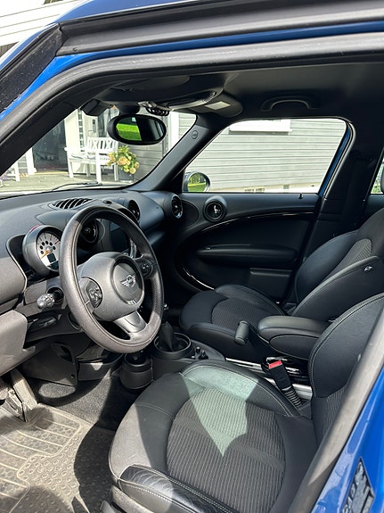 MINI Countryman Cooper D 3 of 10