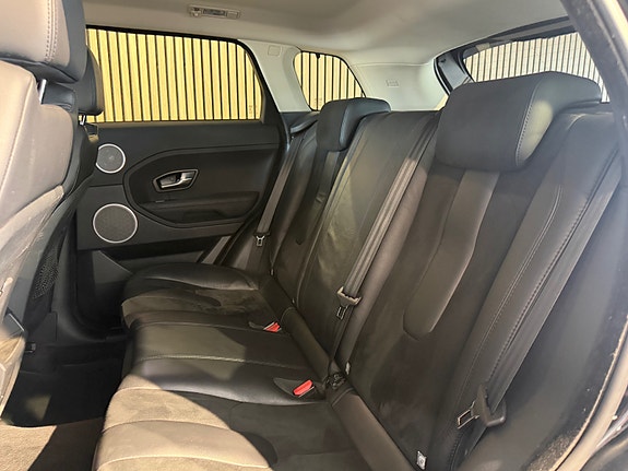 Land Rover Range Rover Evoque 15 of 28