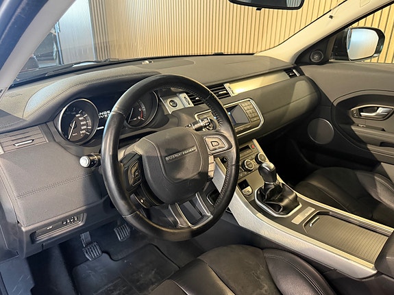 Land Rover Range Rover Evoque 18 of 28