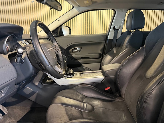 Land Rover Range Rover Evoque 16 of 28