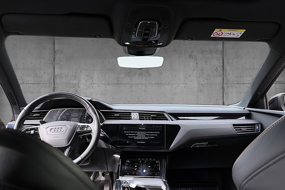 Audi e-tron 13 of 20