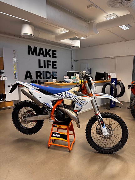 KTM 250 EXC 2 of 2