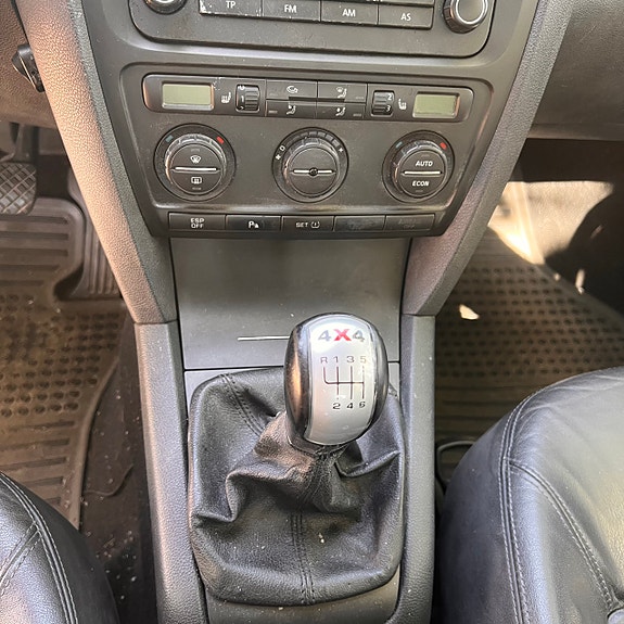 Skoda Octavia 9 of 14