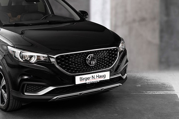 MG ZS EV 2 of 25