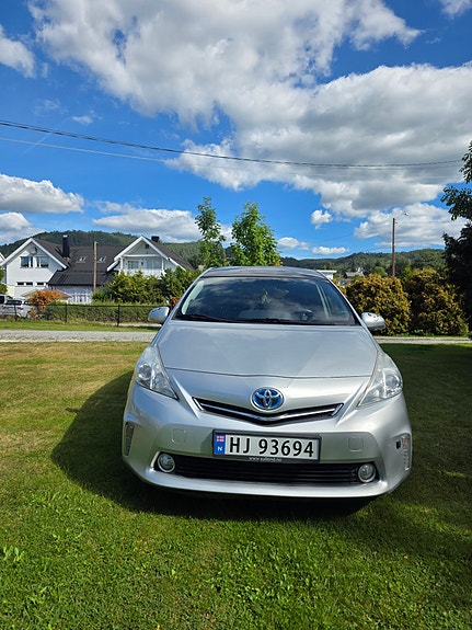 Toyota Prius+ 19 of 19