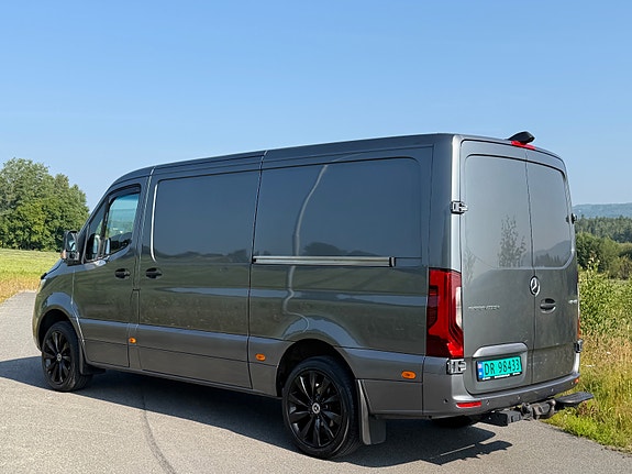 Mercedes-Benz Sprinter 11 of 30
