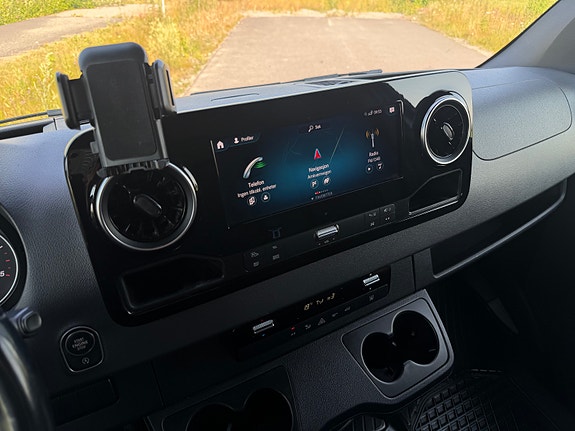 Mercedes-Benz Sprinter 19 of 30