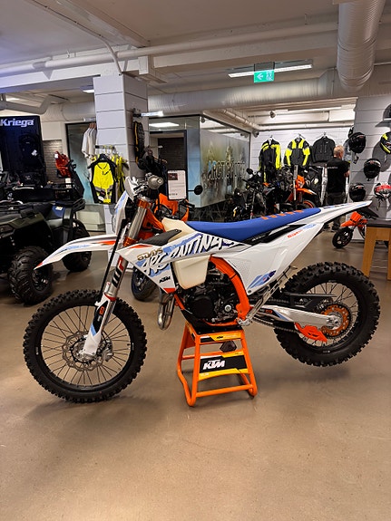 KTM 300 EXC 2 of 2