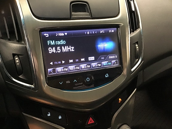 Chevrolet Cruze 13 of 17
