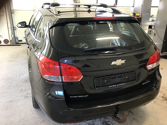 Chevrolet Cruze 4 of 17