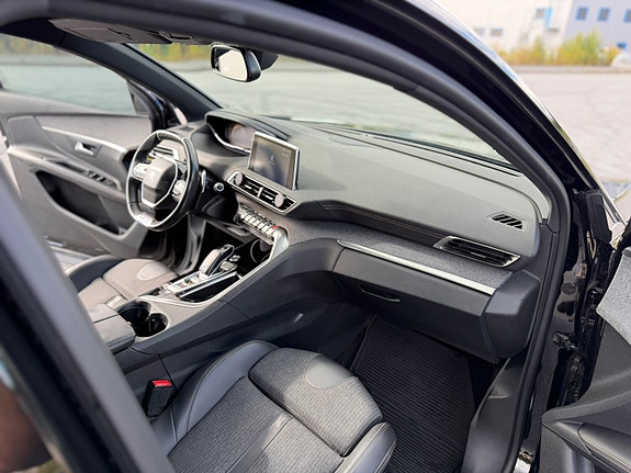 Peugeot 3008 12 of 21