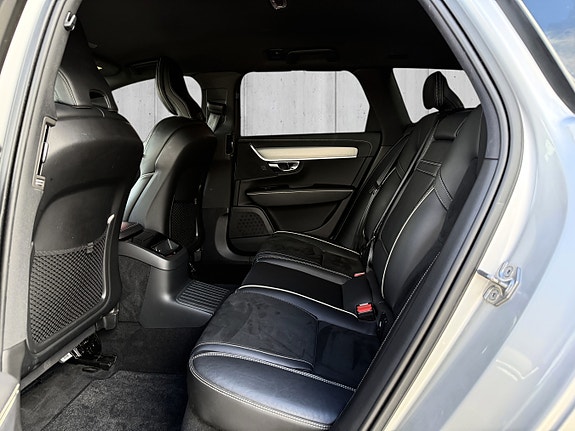 Volvo V90 10 of 29