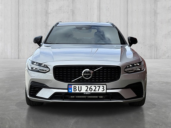 Volvo V90 2 of 29