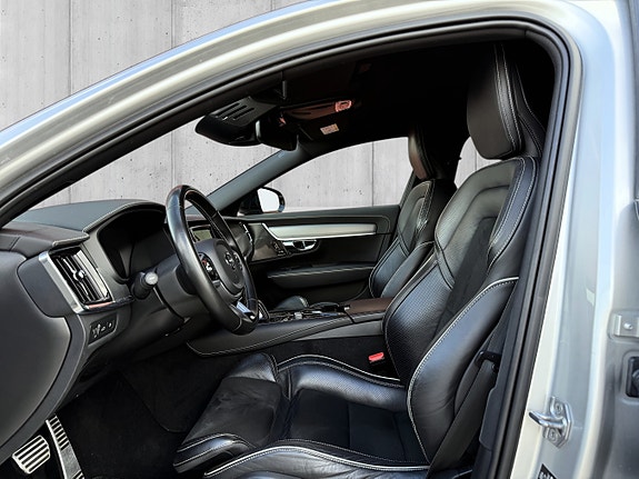 Volvo V90 8 of 29