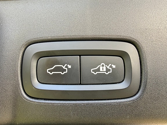 Volvo V90 27 of 29