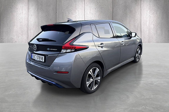 Nissan Leaf 7 of 27