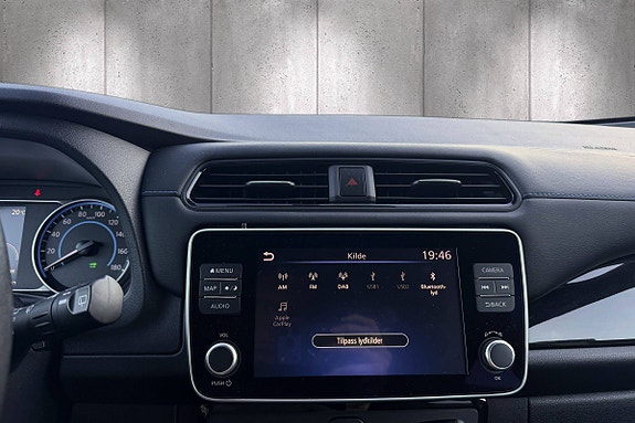 Nissan Leaf 24 of 27