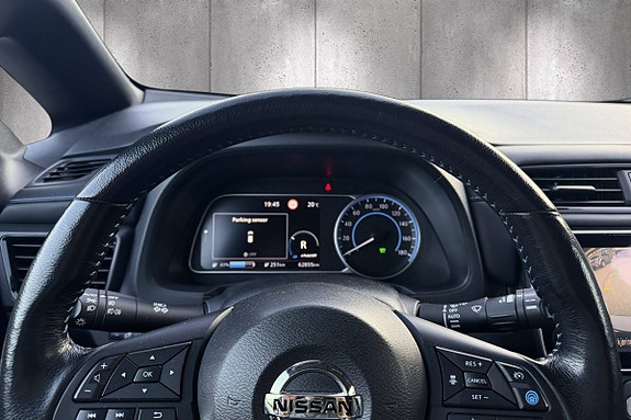 Nissan Leaf 21 of 27