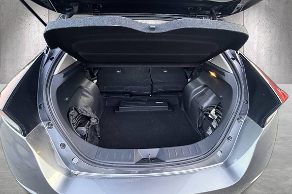 Nissan Leaf 26 of 27