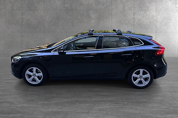 Volvo V40 8 of 12