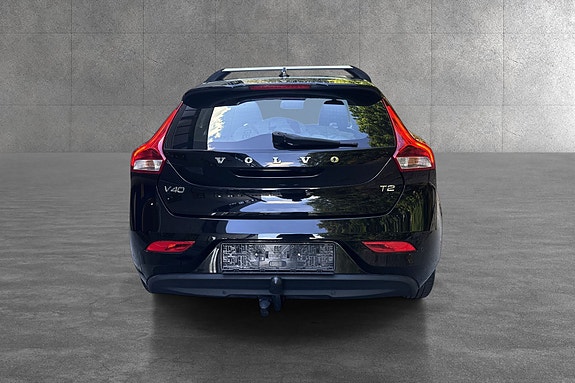 Volvo V40 6 of 12