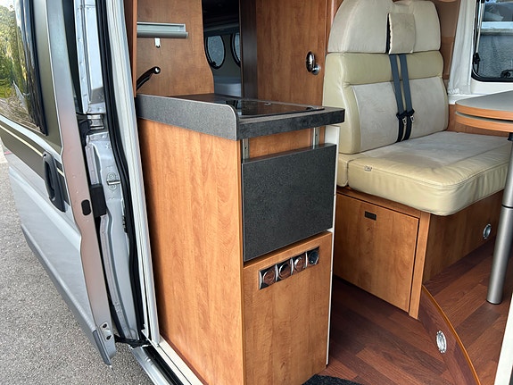 Carthago 2,3 177HK Aut-Malibu Van 640 LE 22 of 30