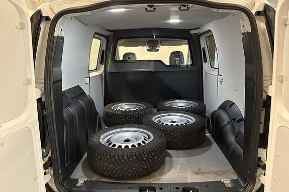 Volkswagen Caddy Maxi 5 of 24