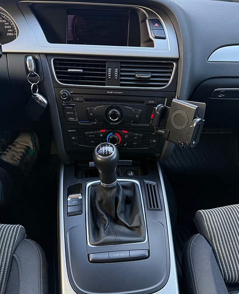 Audi A4 14 of 21
