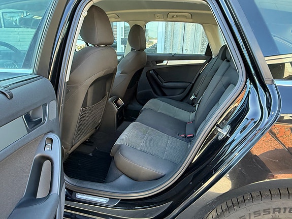Audi A4 9 of 21