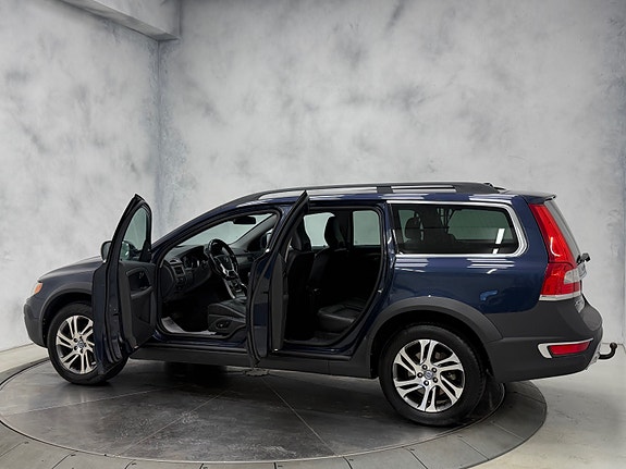 Volvo XC70 14 of 30