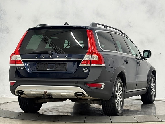 Volvo XC70 8 of 30