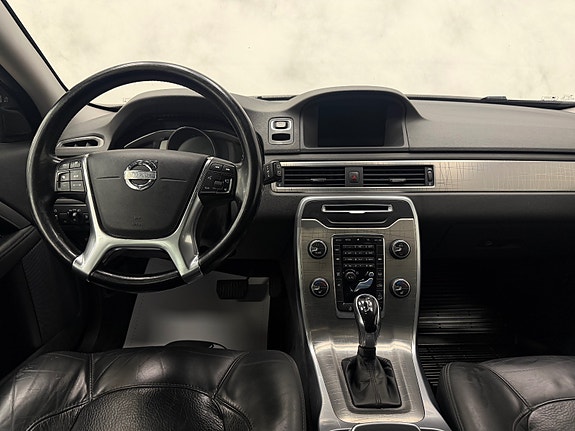 Volvo XC70 15 of 30