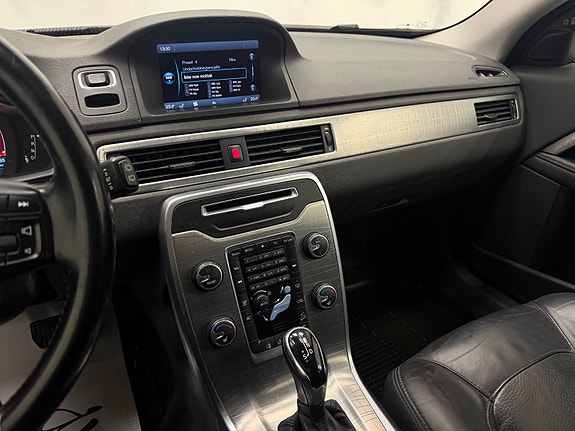 Volvo XC70 28 of 30