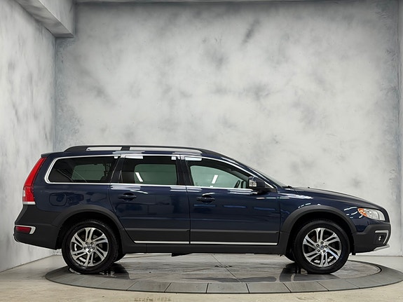 Volvo XC70 6 of 30