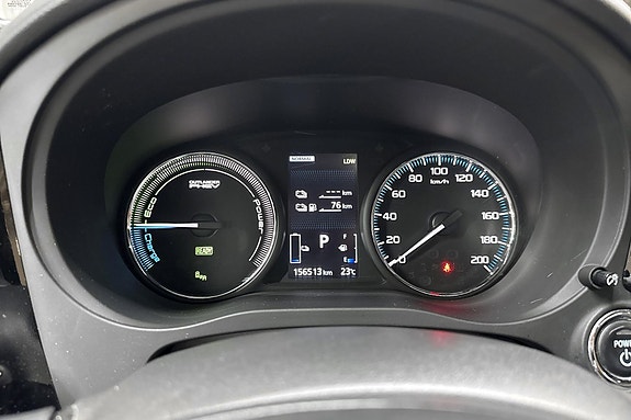 Mitsubishi Outlander 13 of 28